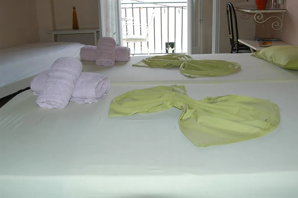 Marina Rooms Argostoli  2*, Argostoli (Kefalonia)
